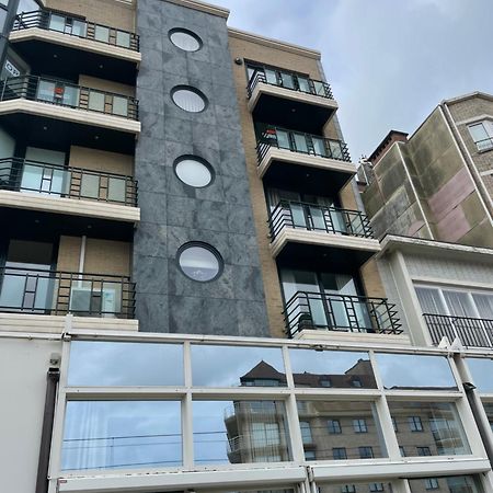 Appt Pablo Met Prive-Garage, Vlakbij Zee, In Koksijde-Bad Daire Dış mekan fotoğraf