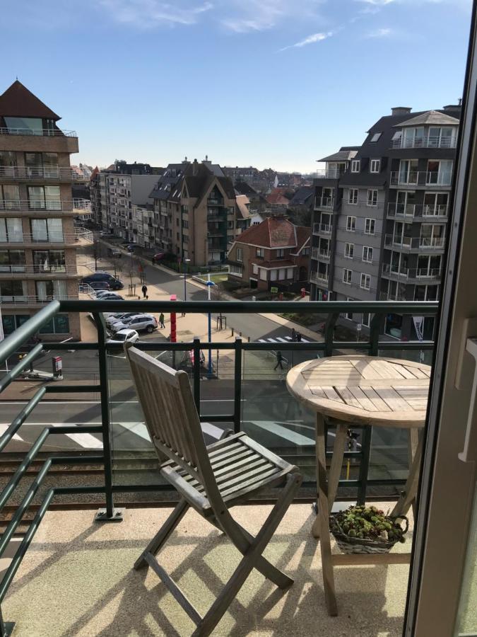 Appt Pablo Met Prive-Garage, Vlakbij Zee, In Koksijde-Bad Daire Dış mekan fotoğraf